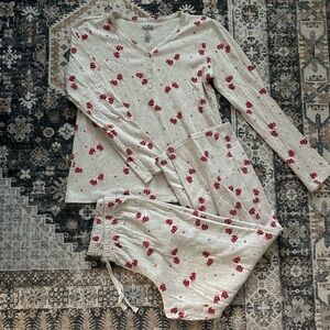 croft & barrow Cream Pajama Set with Red Heart Print